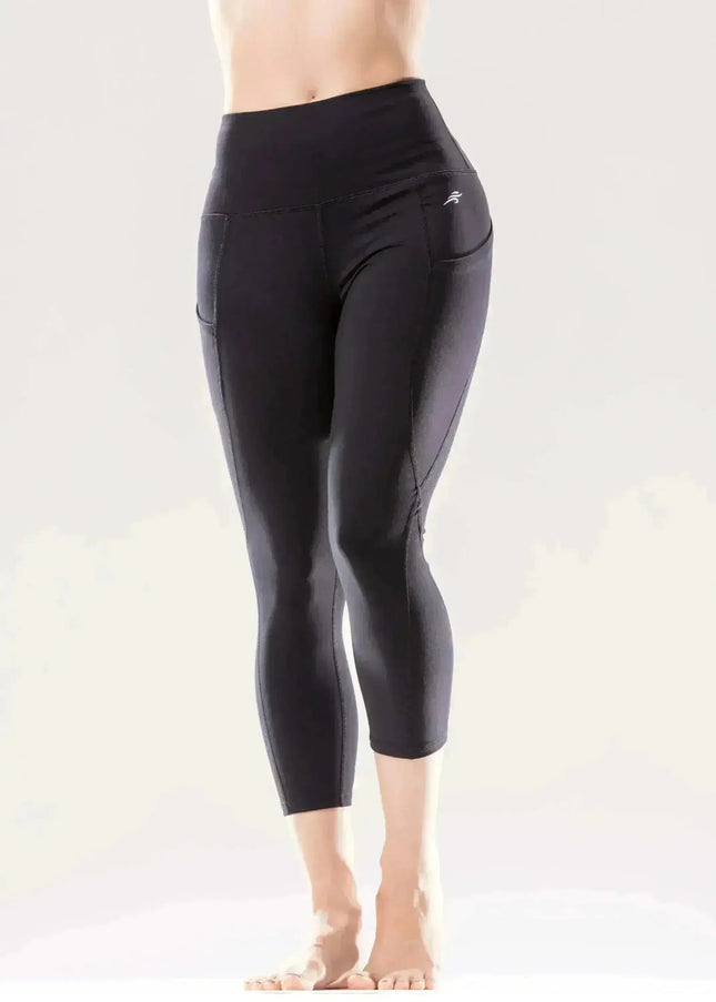 Jolie High-Waisted Capri Leggings with Hip Pockets | Femstylo