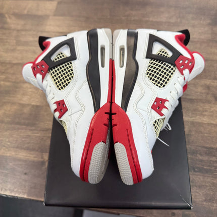 (GS) Fire Red Jordan 4 (2020) (USED)