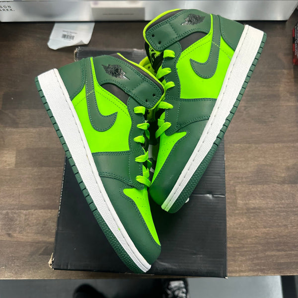 (GS) Gorge Green Jordan 1 Mid (USED)