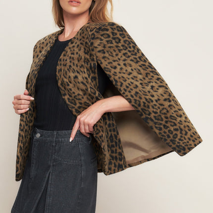 SAVAGE SOPHISTIQUE WOVEN CAPELET