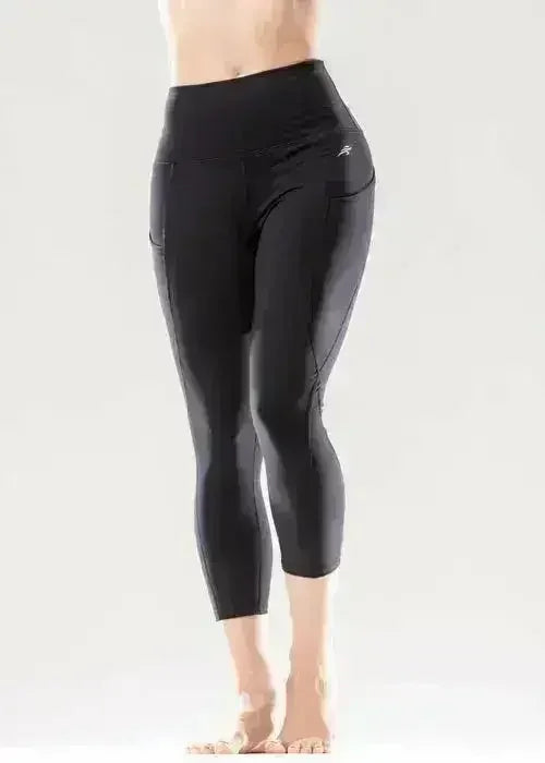 Jolie High-Waisted Capri Leggings with Hip Pockets | Femstylo