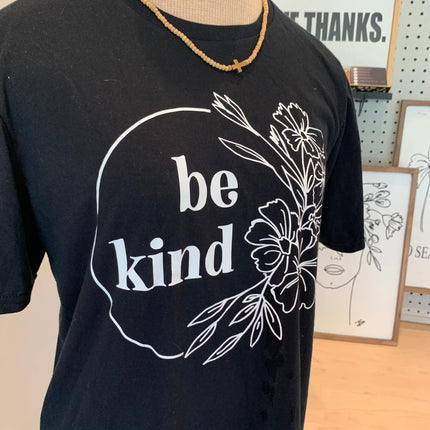 Be kind Jesus has your back floral tshirt