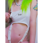 White / S